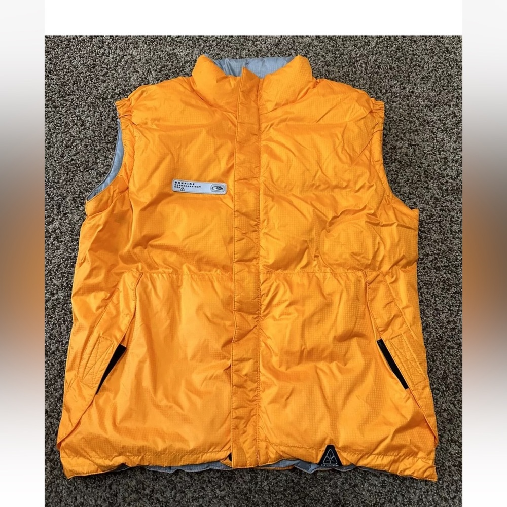 Bonfire Snowboarding USA Down Filled Vest Reversible Puffer Size Medium Orange